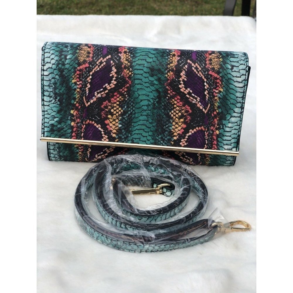 Save The Girls Phone Crossbody w/ Touchscreen Access Multicolor - Picture 1 of 4